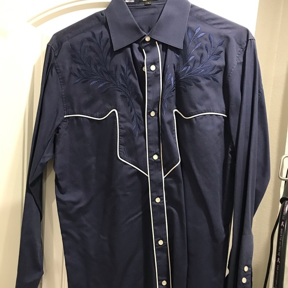Other - Manuel embroidered cowboy shirt